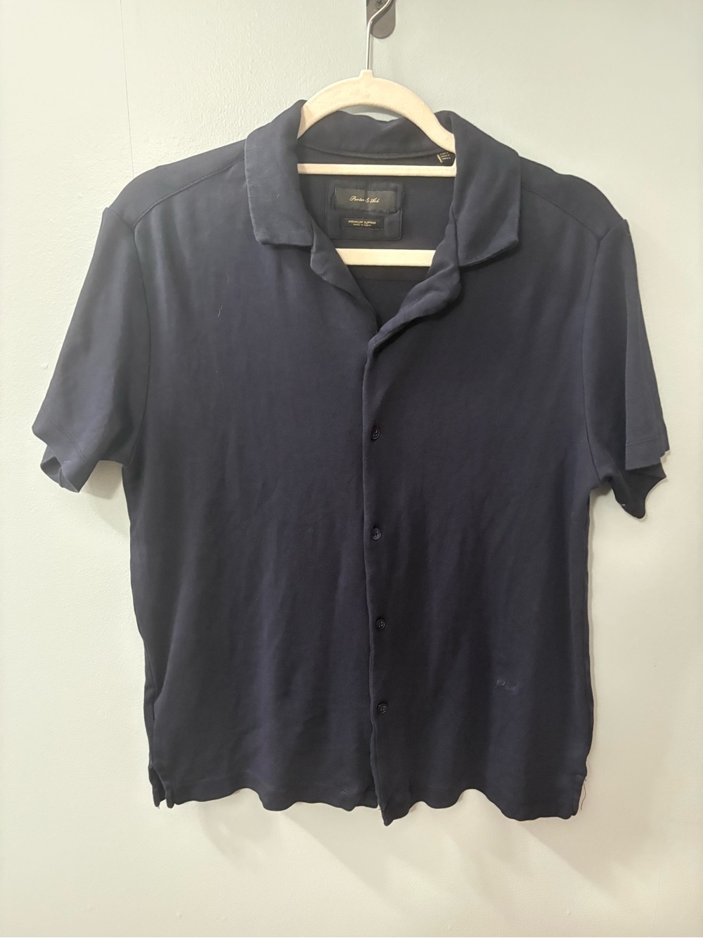 Porter and Ash Men's Short Sleeve Button-Up Shirt in Navy Blue